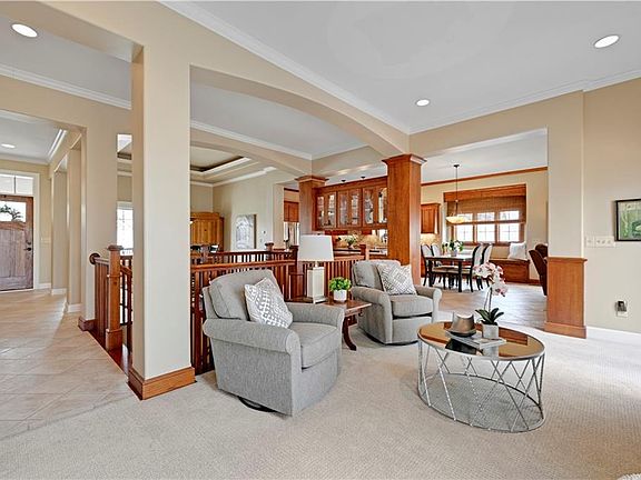 4th image of 16661 S Country Club Dr