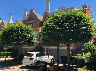 148 Hudson Cv, Edgewater, NJ 07020