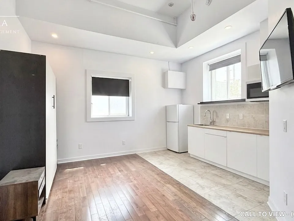75 Kensington Ave #206