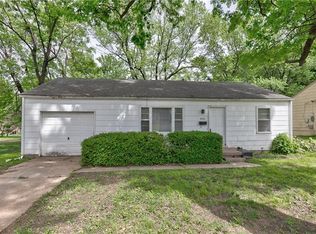 6821 Quivira Rd, Shawnee, KS 66216