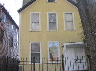 3113 N Hoyne Ave, Chicago, IL 60618