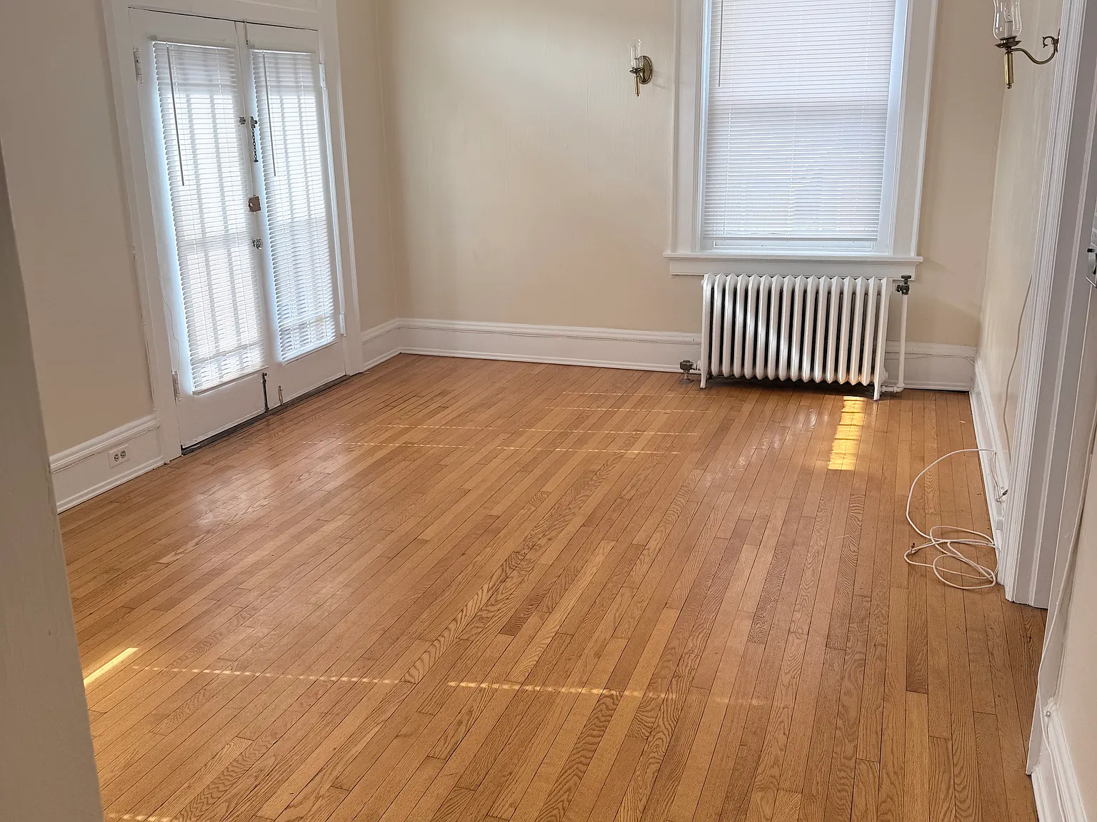 2 bed, 750 sqft, $1,700 — Photo 3
