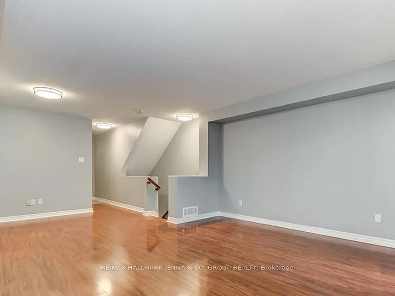 395 Chapman Mills Dr #A — Photo 7