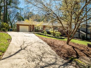 16 Cotswold Pl, Durham, NC 27707