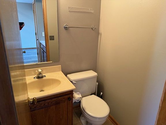 5th image of 3720 Gayle Ave