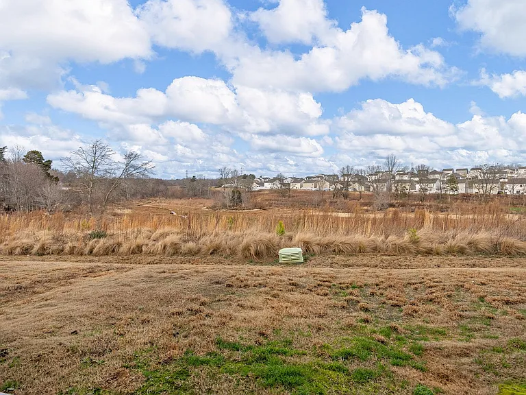 201 Sunriff Ct — Photo 36