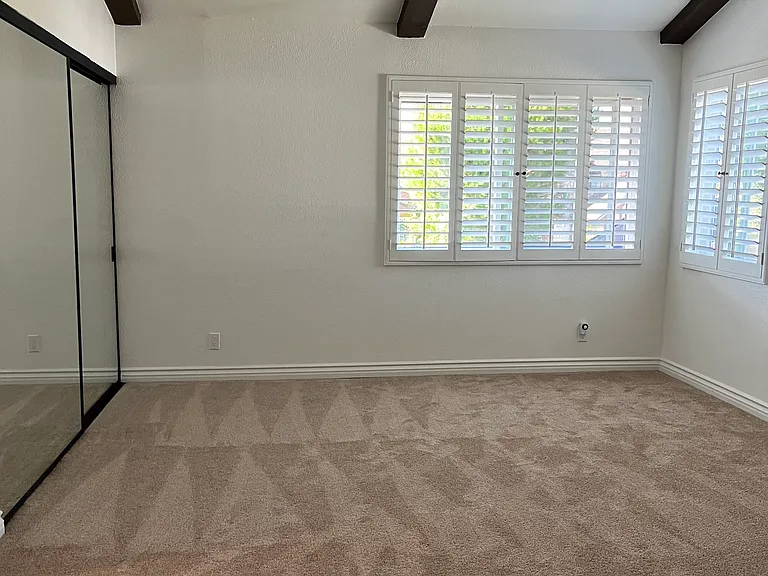 6600 Lasaine Ave — Photo 7