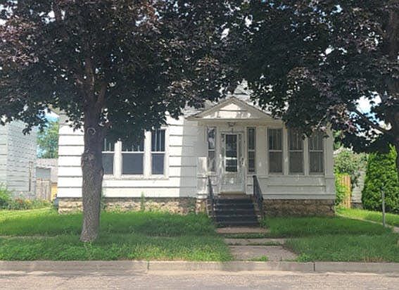 1st image of 770 W 9th St