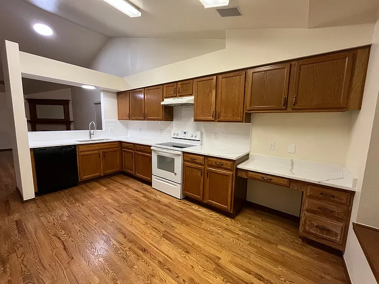 6244 Gemfield Dr — Photo 3