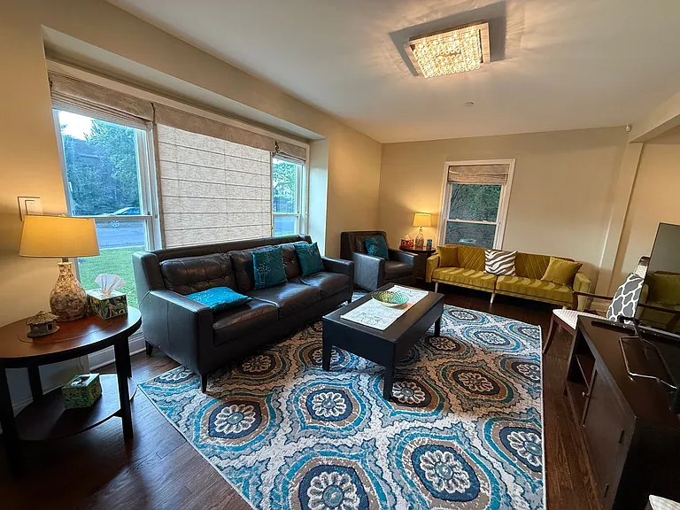 6704 N Central Park Ave — Photo 4