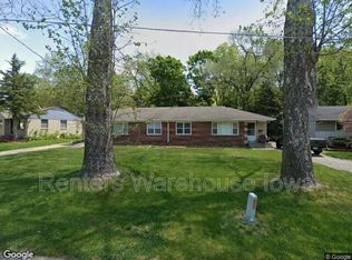 1417 Cummins Pkwy, Des Moines, IA 50311