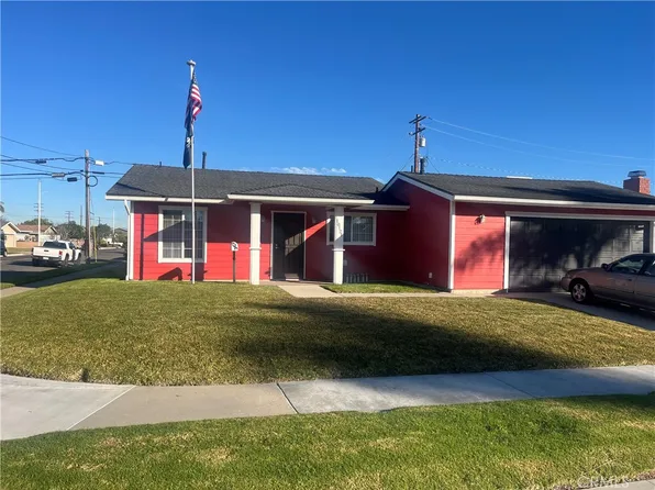 10121 Kukui Dr, Huntington Beach, CA 92646