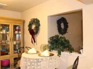 6736 Sylvan Rd, Citrus Heights, CA 95610