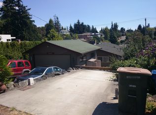 5030 SW Admiral Way, Seattle, WA 98116