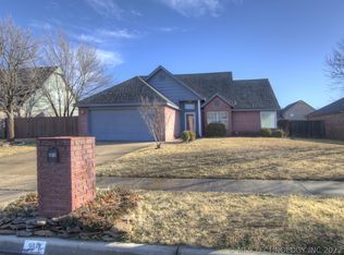 9913 N 117th East Ave, Owasso, OK 74055