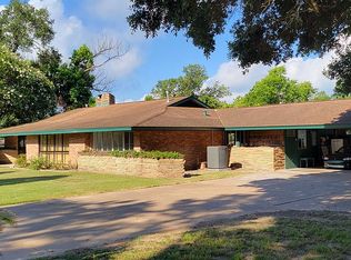 617 Crockett St, Liberty, TX 77575