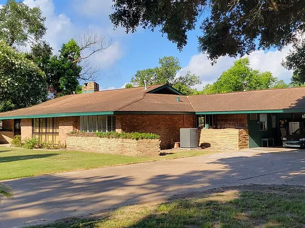 617 Crockett St, Liberty, TX 77575