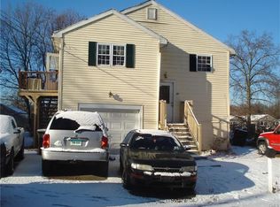 31 Robert St, Bridgeport, CT 06606