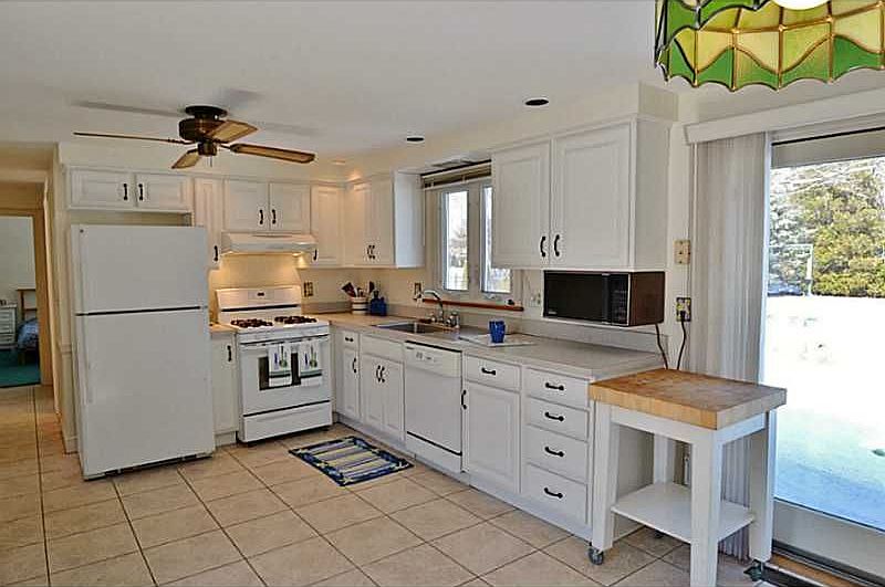 2nd image of 12 Foote St