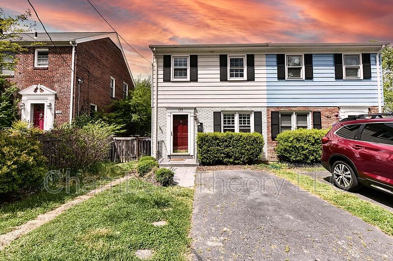 1st image of 318 E Windsor Ave