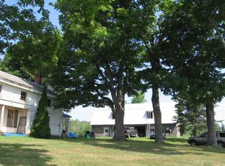 253 Hayes Rd, Schaghticoke, NY 12154