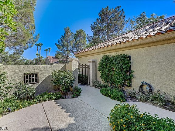 2nd image of 8121 Castle Pines Ave