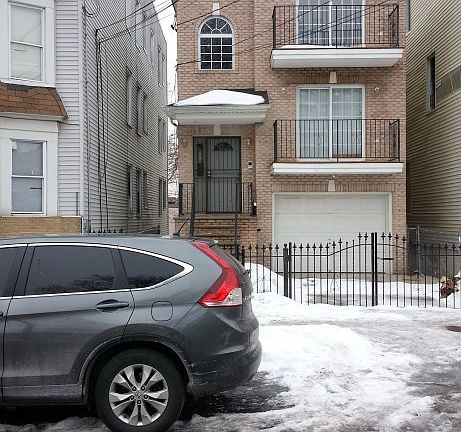 5th image of 55 Montgomery Ave #2
