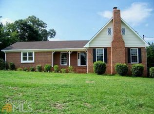 110 Shamrock Dr, Lagrange, GA 30241