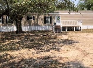 152 Valley View Dr, Poteet, TX 78065