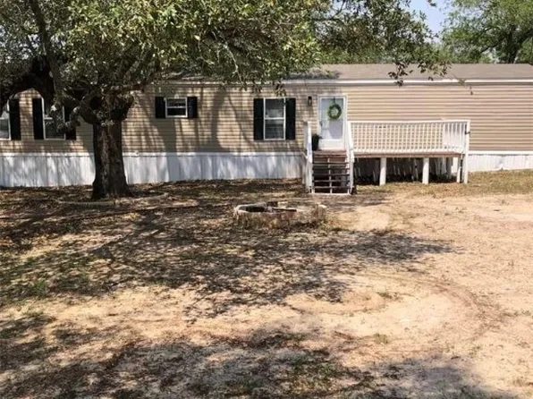 152 Valley View Dr, Poteet, TX 78065