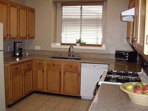 4th image of 2010 Ploverville Ln