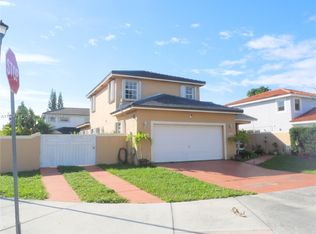 8704 NW 149th Ter, Miami Lakes, FL 33018