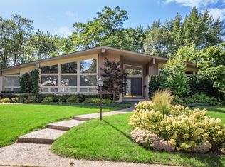 5802 Woodland Dr, Western Springs, IL