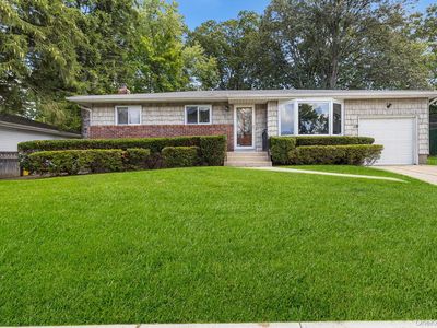 37 Beaumont Drive, Plainview, NY, 11803