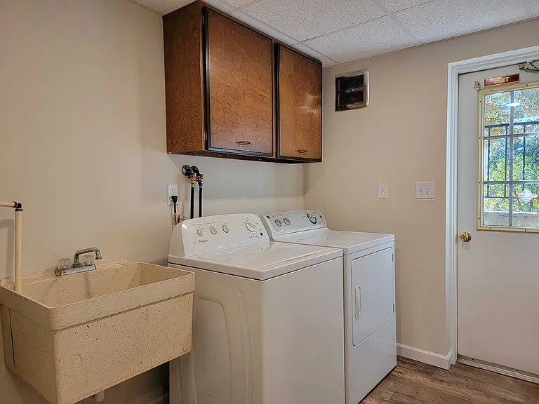 61 Terrace Ave #1 — Photo 11