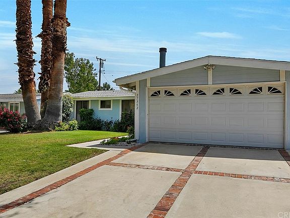 3rd image of 27342 Dewdrop Ave