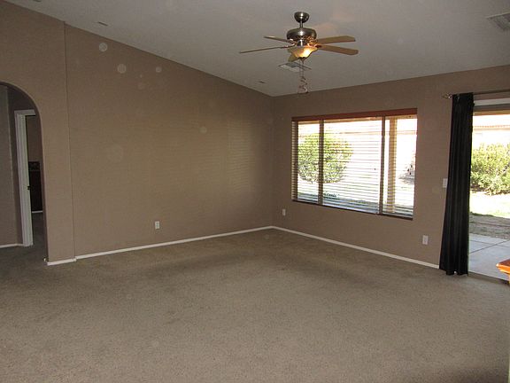 5th image of 39679 N Lynmills Dr