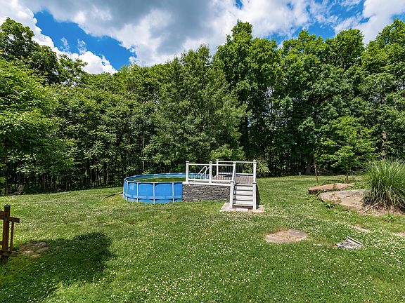 3rd image of 8935 Vansickle Dr