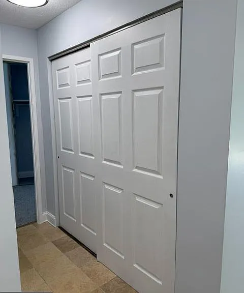 203 Yoakum Pkwy #715 — Photo 8