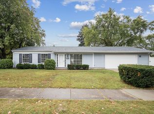 1426 Oakdale Dr, South Bend, IN 46614