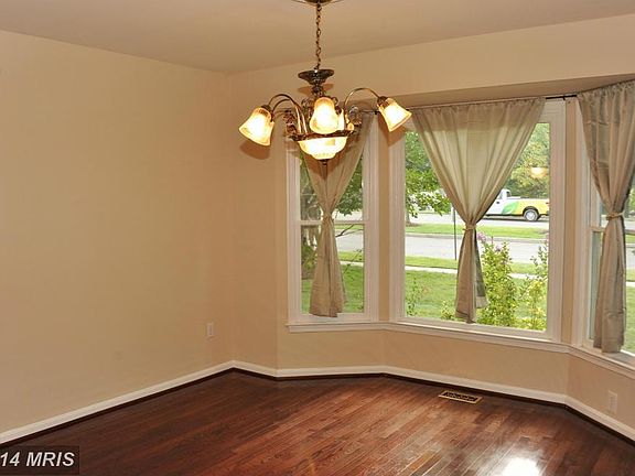 5th image of 7817 Morning Glen Ln