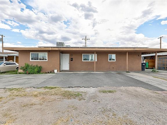 2nd image of 3005 Vegas Dr