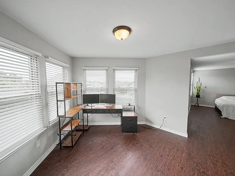 9406 Copperway — Photo 35