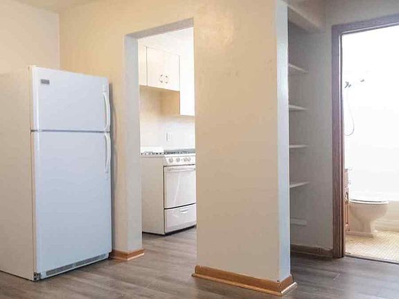 3rd image of 1885 7th St E APT 11