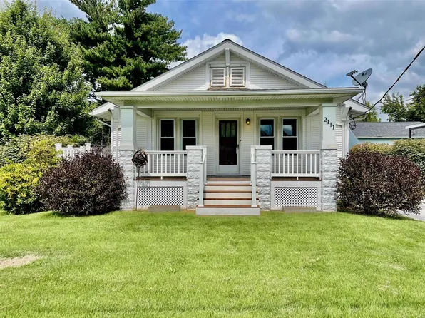 2111 Vandalia St, Collinsville, IL 62234