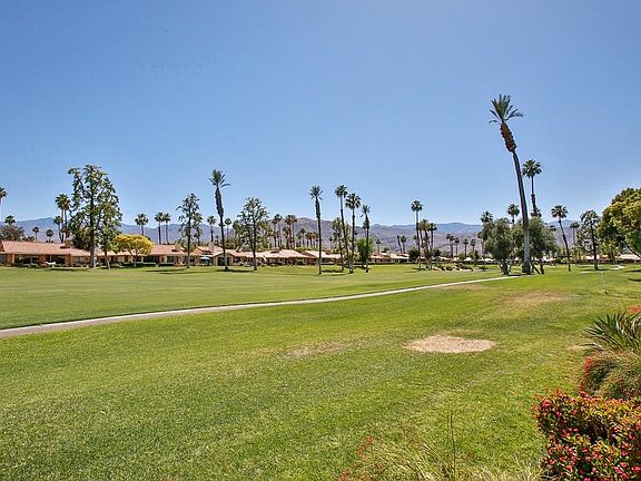 2nd image of 193 Las Lomas