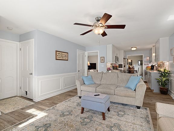 5th image of 1016 Linwood Pl