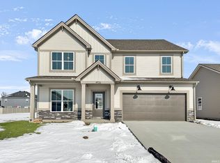 4926 Goldfinch Dr, Evansville, IN 47725