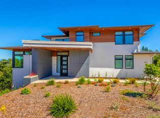 891 Palatine Ct, Redding, CA 96001