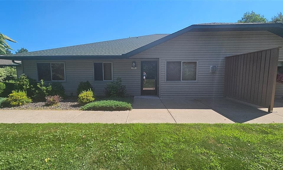1st image of 15774 Pine Meadows Lane